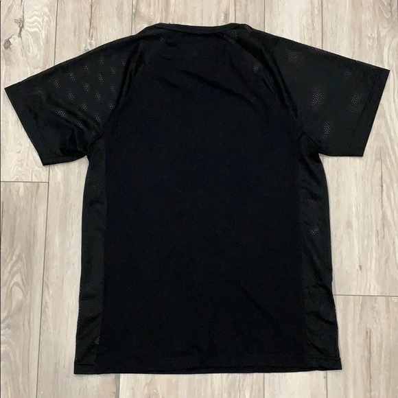 Men’s True Religion Black Mesh Detail Tee - Picture 5 of 5